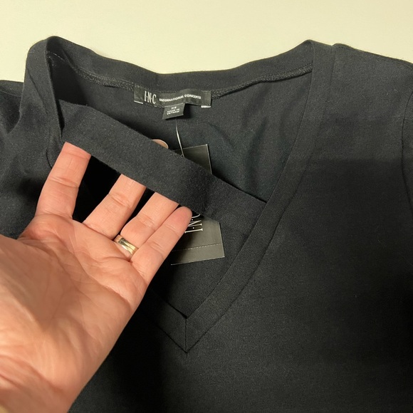 INC International Concepts Women’s Black Tee Top Size Extra Small NWT - Picture 2 of 4